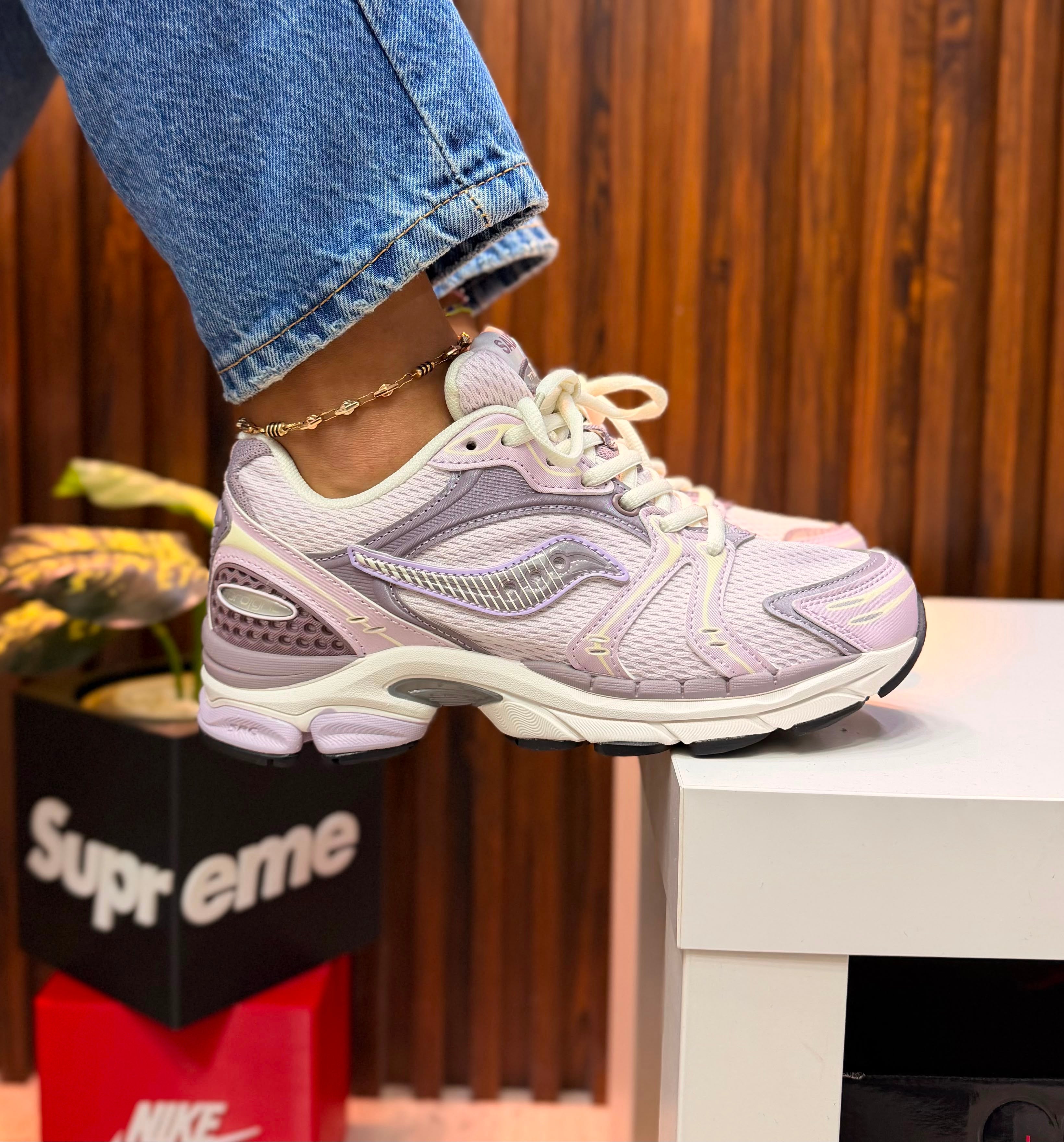 SAUCONY SPORT