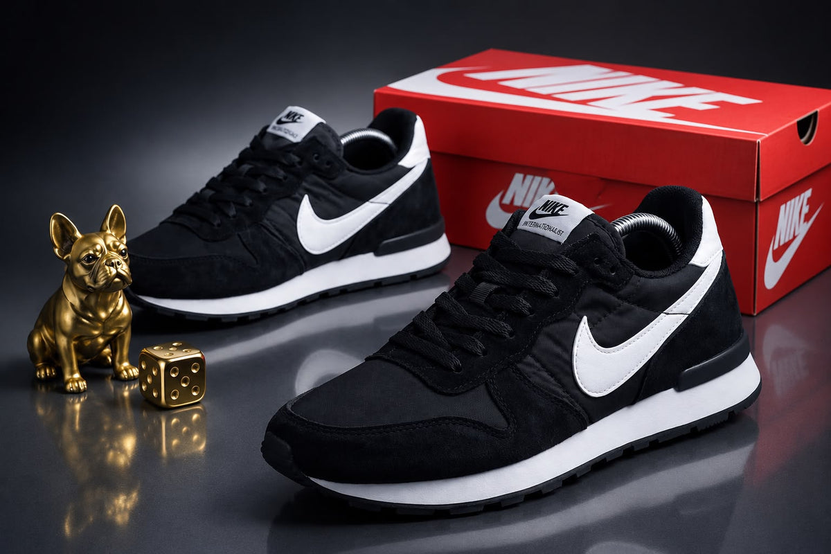 NIKE