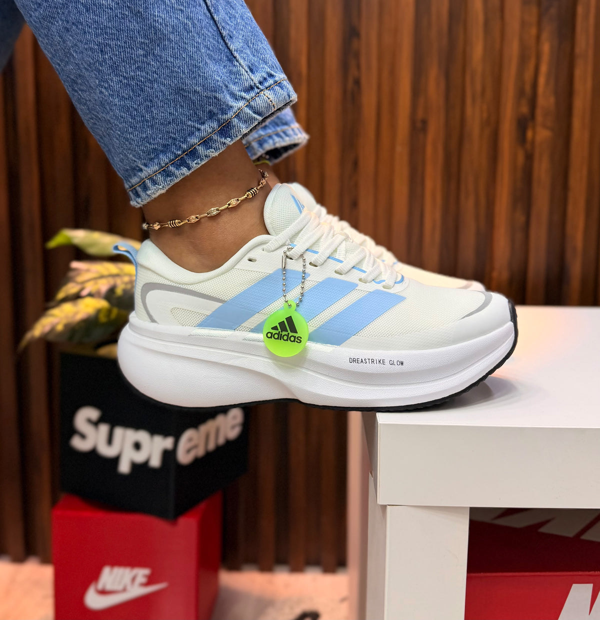 ADIDAS DREASTRIKE GLOW DAMA
