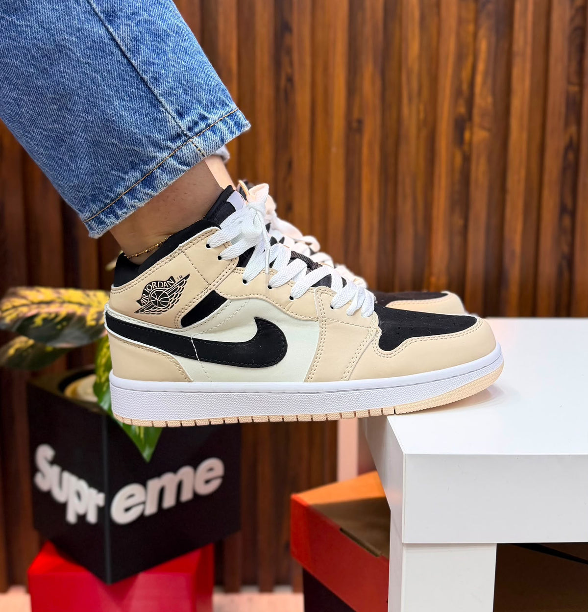 JORDAN RETRO 1 DAMA