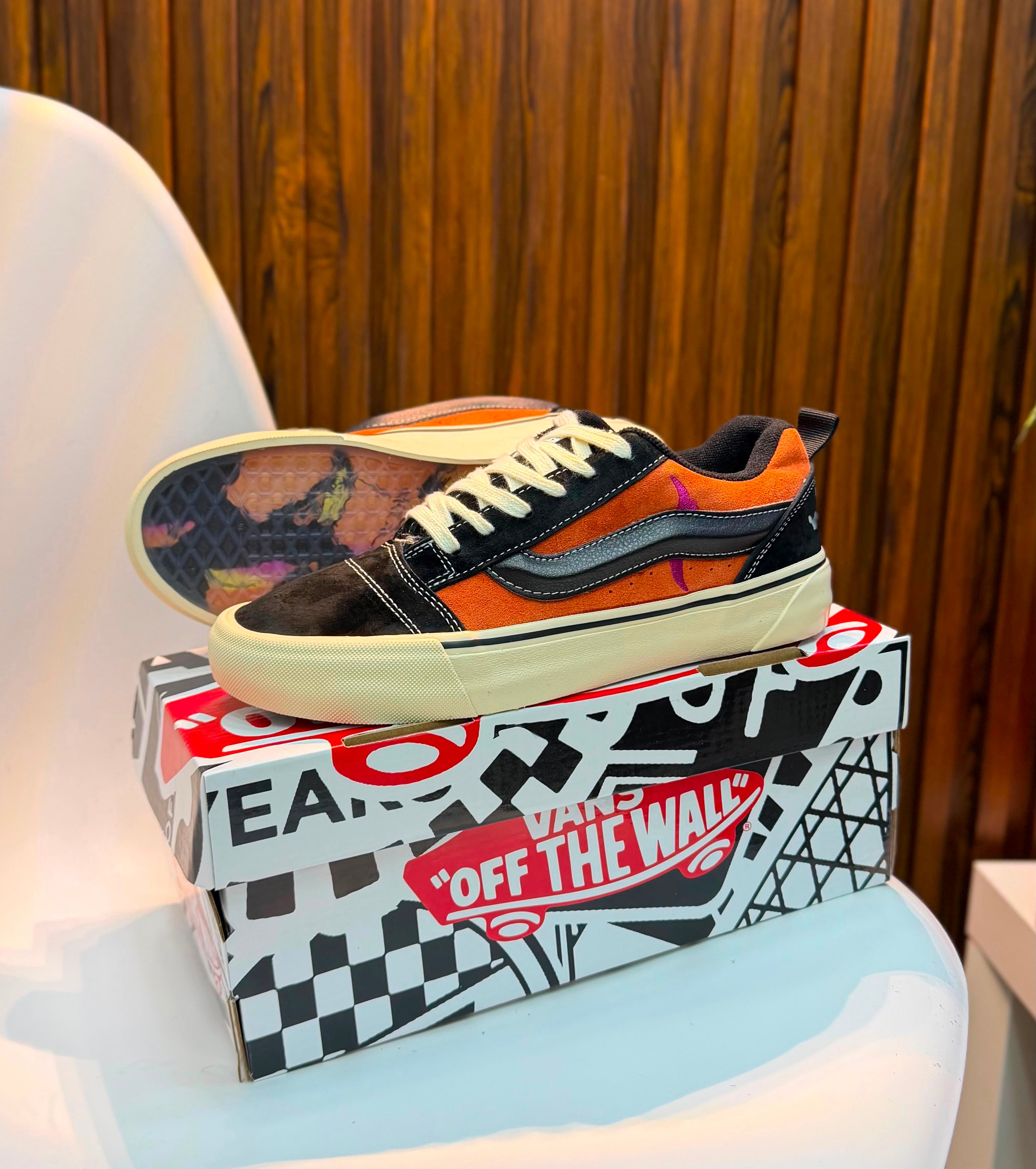 VANS KNU SKOOL